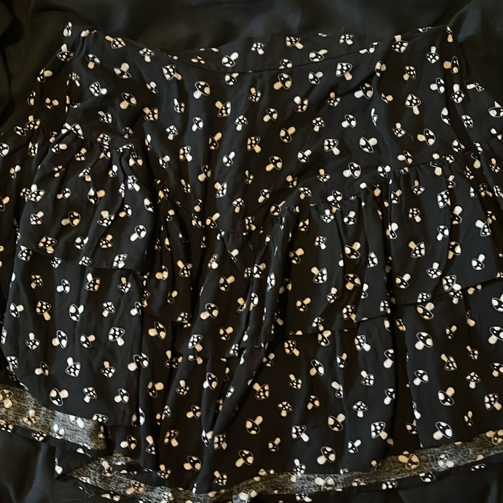 Hot topic mushroom skirt